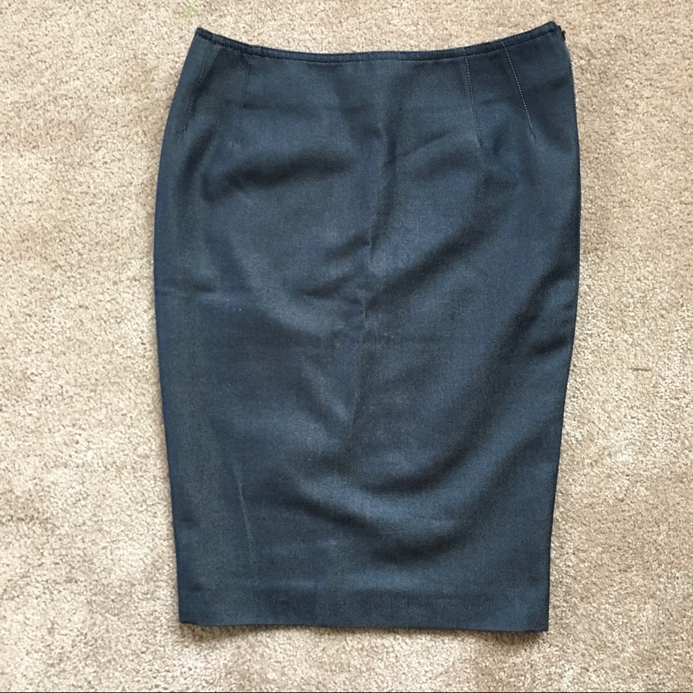 John Galliano, super classic sexy pencil skirt!